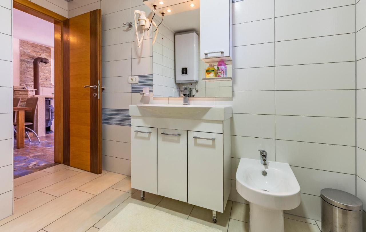 Apartment Larst Medulin