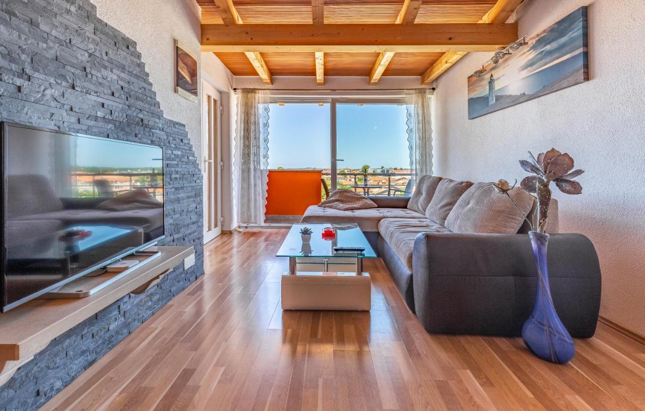 Larst Apartman
