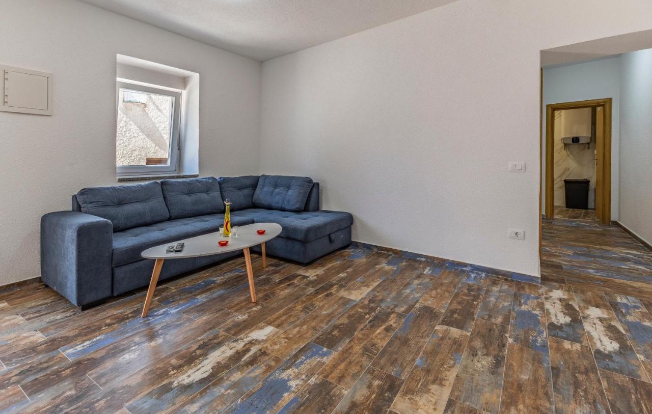 Apartment Larst Medulin